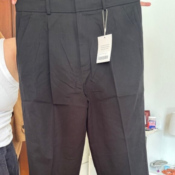 Everlane Pants - Everlane Pants Size 14 - The Draper Tapered Pant in Buttersmooth Black